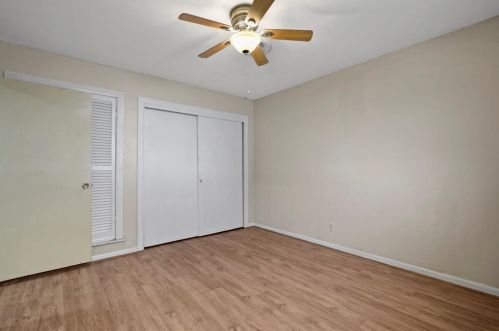 8048 Woodvale Rd, Fort Worth TX  76135-4431 exterior