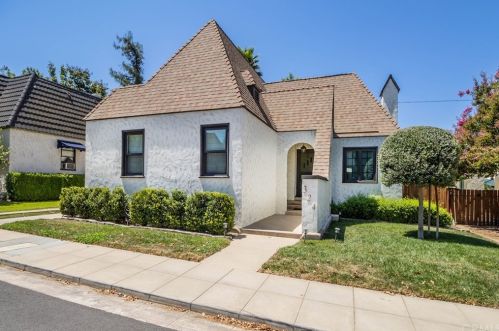 324 Normandie Ct, Redlands, CA 92373-5162