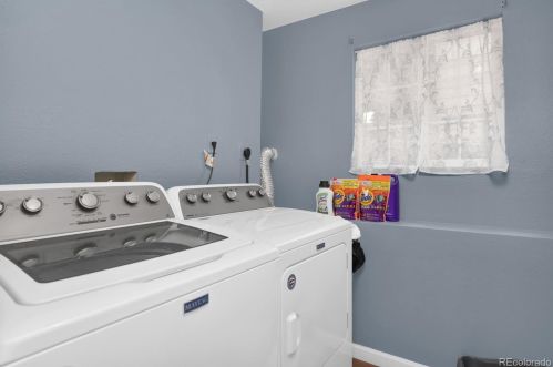 5229 Nighthawk Pkwy, Denver CO  80601-8766 exterior