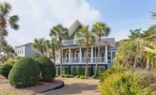 5 Beachwood, Isle Of Palms SC  29451-2815 exterior