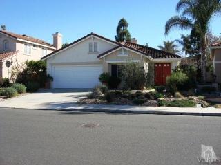416 Via Olivera, Camarillo, CA 93012-0975