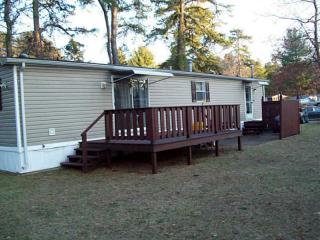 20 Sandra Cir, Coventry, RI 02816-4022
