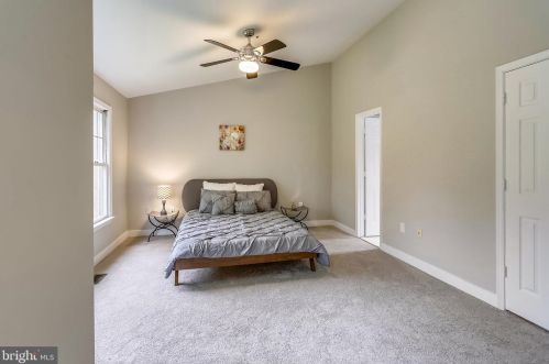 10946 Rocky Mount Way, Silver Spring MD 20902-3687 exterior