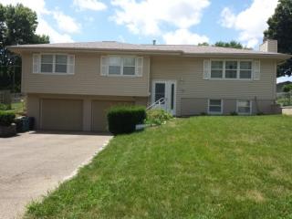 4912 128th St, Omaha, NE 68137-1802