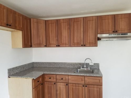 3016 Tweedy Blvd, South Gate, CA 90280-5743
