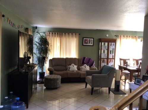 1530 Orquesta Ct, Colton, CA 92324-1978
