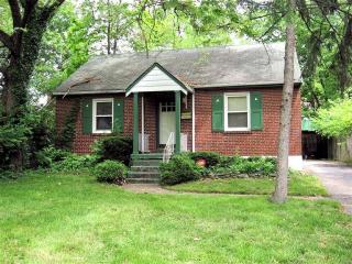 1166 Groesbeck Rd, Cincinnati OH  45224-3276 exterior