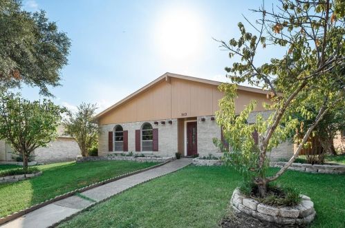 3113 Furneaux Ln, Carrollton TX  75007-3514 exterior