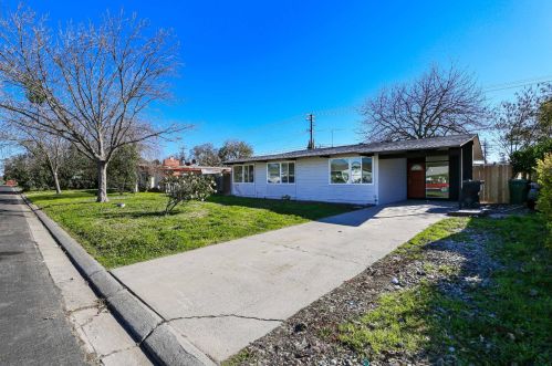 2100 Ellis St, Modesto, CA 95354-1741