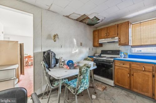 744 Lalor St, Trenton NJ  08610-6541 exterior