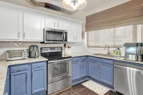 1113 Metropolitan Pkwy, Atlanta GA  30310-3577 exterior