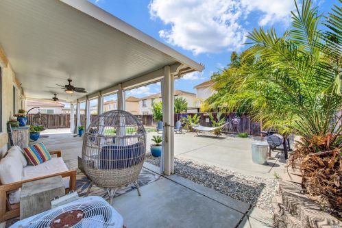 5077 Ellis Godfrey Dr, Fairfield CA  94533-8959 exterior