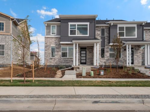 766 Rome St, Aurora, CO 80018-3143