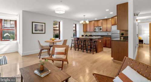 9610 Dewitt Dr, Silver Spring MD 20910-7110 exterior