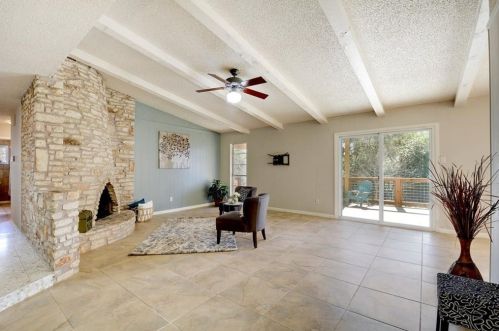 1305 August Dr, Austin TX  78753-2909 exterior