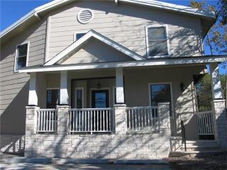 3022 Windsor Rd, Austin TX  78703-2348 exterior