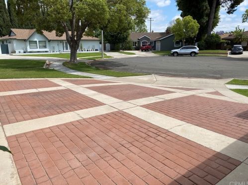 2655 Sereno Pl, Anaheim, CA 92804-2018