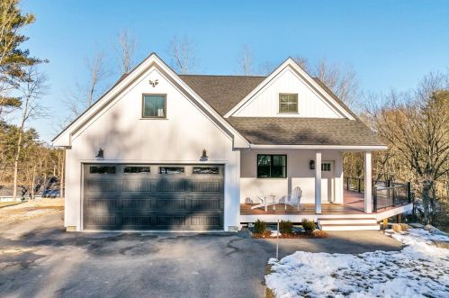 473 Portland Ave, Portsmouth, NH 03869-5906