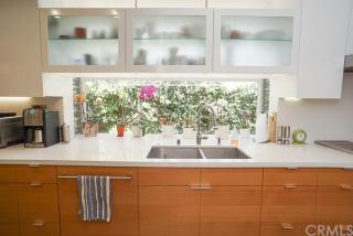 3011 Haddington Dr, Los Angeles CA  90064-4501 exterior