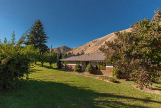 4852 Entiat River Rd, Entiat, WA 98822-9720