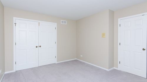 8749 Aintree Ln, Willowbrook IL  60527-8391 exterior