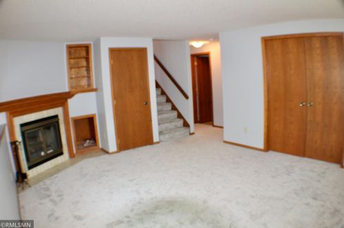 5730 Donegal Dr, Saint Paul MN  55126-3701 exterior