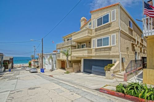 129 38th St, Manhattan Beach, CA 90266-3101