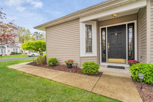 14 Arthur Ct, Jackson Twp, NJ 08527-3978