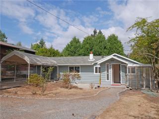 204 120th St, Seattle, WA 98133-8176