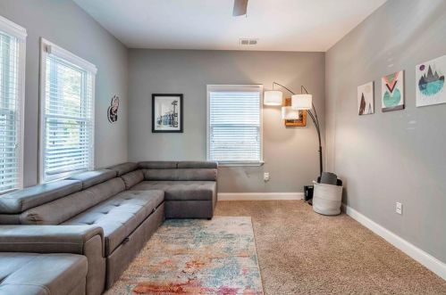102 Hogue St, Atlanta GA  30312-1622 exterior
