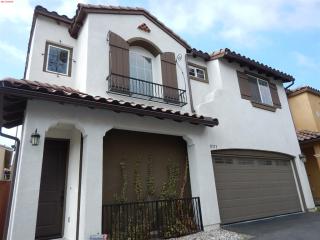 11373 Villa Del Sol, Los Angeles, CA 91331-1856