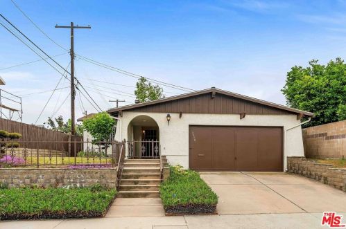 1530 211th St, Torrance, CA 90501-2912