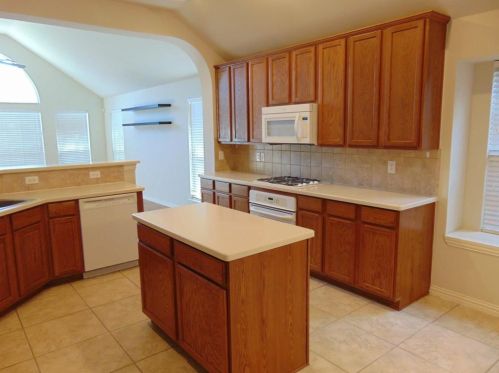 1120 Mission Ln, Argyle TX  76226-6520 exterior