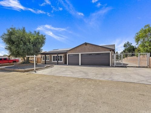 5036 Roundup Rd, Norco, CA 92860-2435