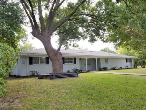 1915 Stonewall St, Greenville, TX 75401-3339