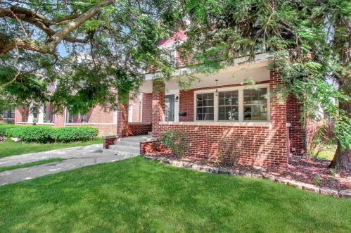 25 Highland St, Hammond, IN 46320-2418