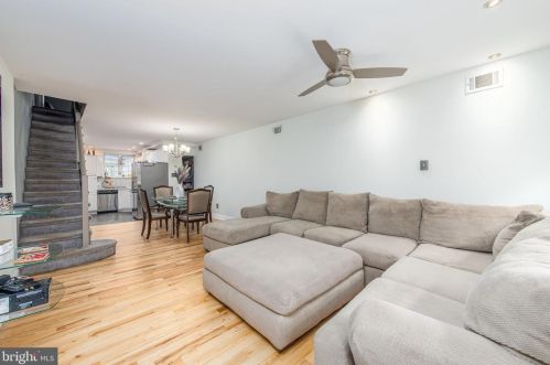 1209 Mercy St, Philadelphia, PA 19148-5510