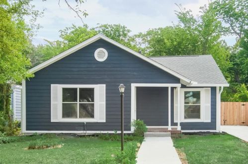 2617 Ryan Ave, Fort Worth TX  76110-3027 exterior