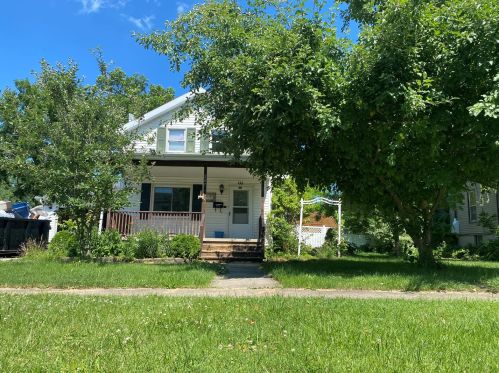 207 Church St, Hollowayville, IL 61356-1758