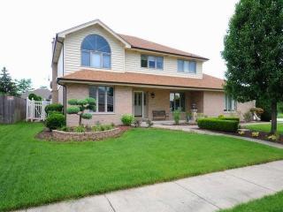 19358 Lancaster Dr, Mokena, IL 60448-7835