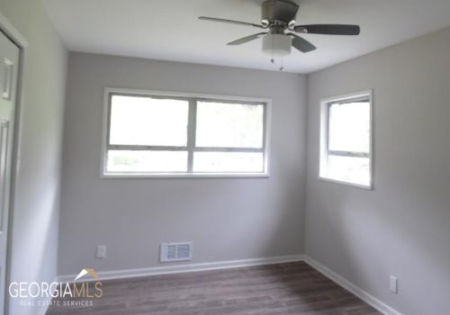 1903 Mcjenkin Dr, Atlanta GA  30345-3005 exterior