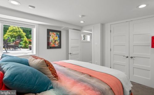 8409 Grove St, Silver Spring MD 20910-4761 exterior