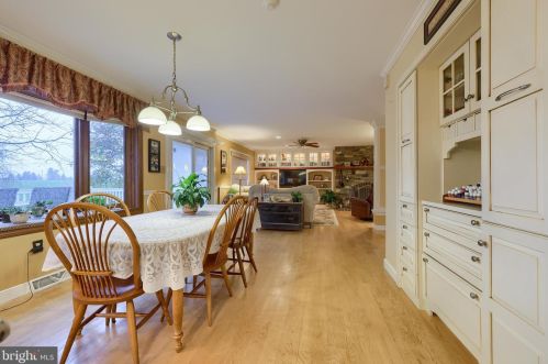 2078 Jarvis Rd, Lancaster PA  17601-6026 exterior