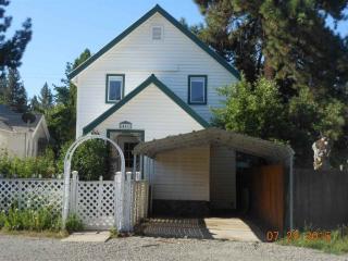 457 1st Ave, Portola, CA 96122-9400