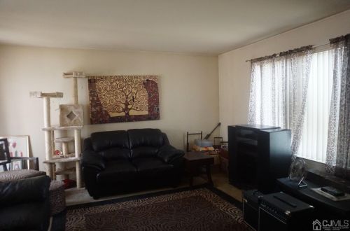 176 Goldmine Ln, Old Bridge, NJ 08857-3328