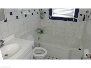 1324 Norcova Dr, Norfolk VA  23502-2019 exterior