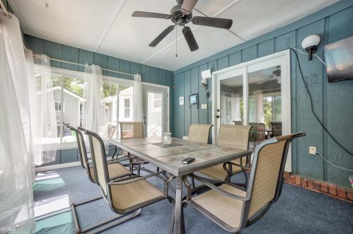 102 Chimney Pl, Warner Robins GA  31088-6523 exterior