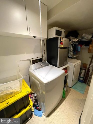 14568 Farmcrest Pl, Silver Spring MD 20905-6009 exterior