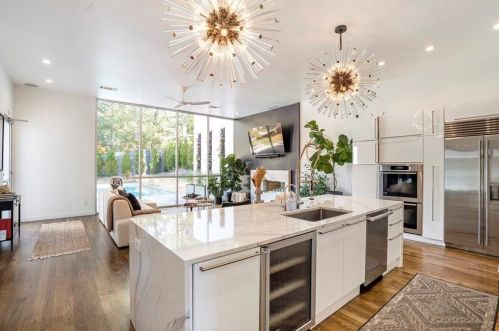 1104 Citadel Dr, Atlanta GA  30324-3816 exterior