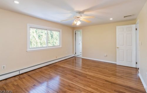 2 Green Tree Ln, Dover NJ  07801-4420 exterior